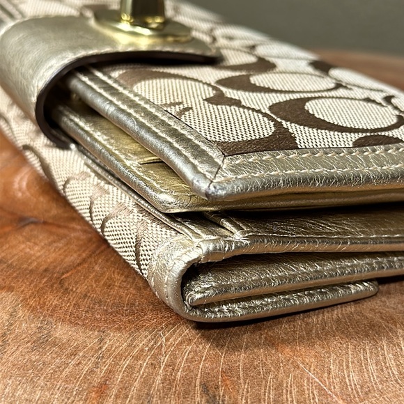 COACH Signature Metallic Turnlock Checkbook wallet - Picture 15 of 16
